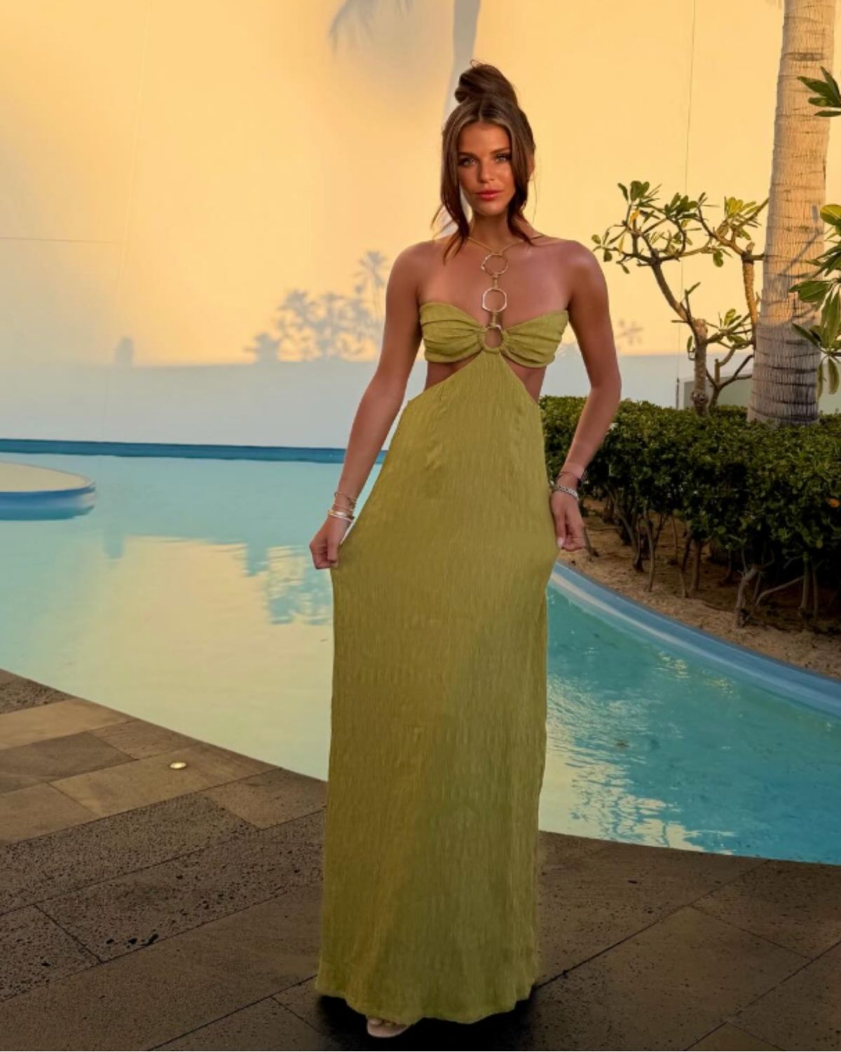 Olive Ring Cutout Maxi Dress – AURA MIAMI