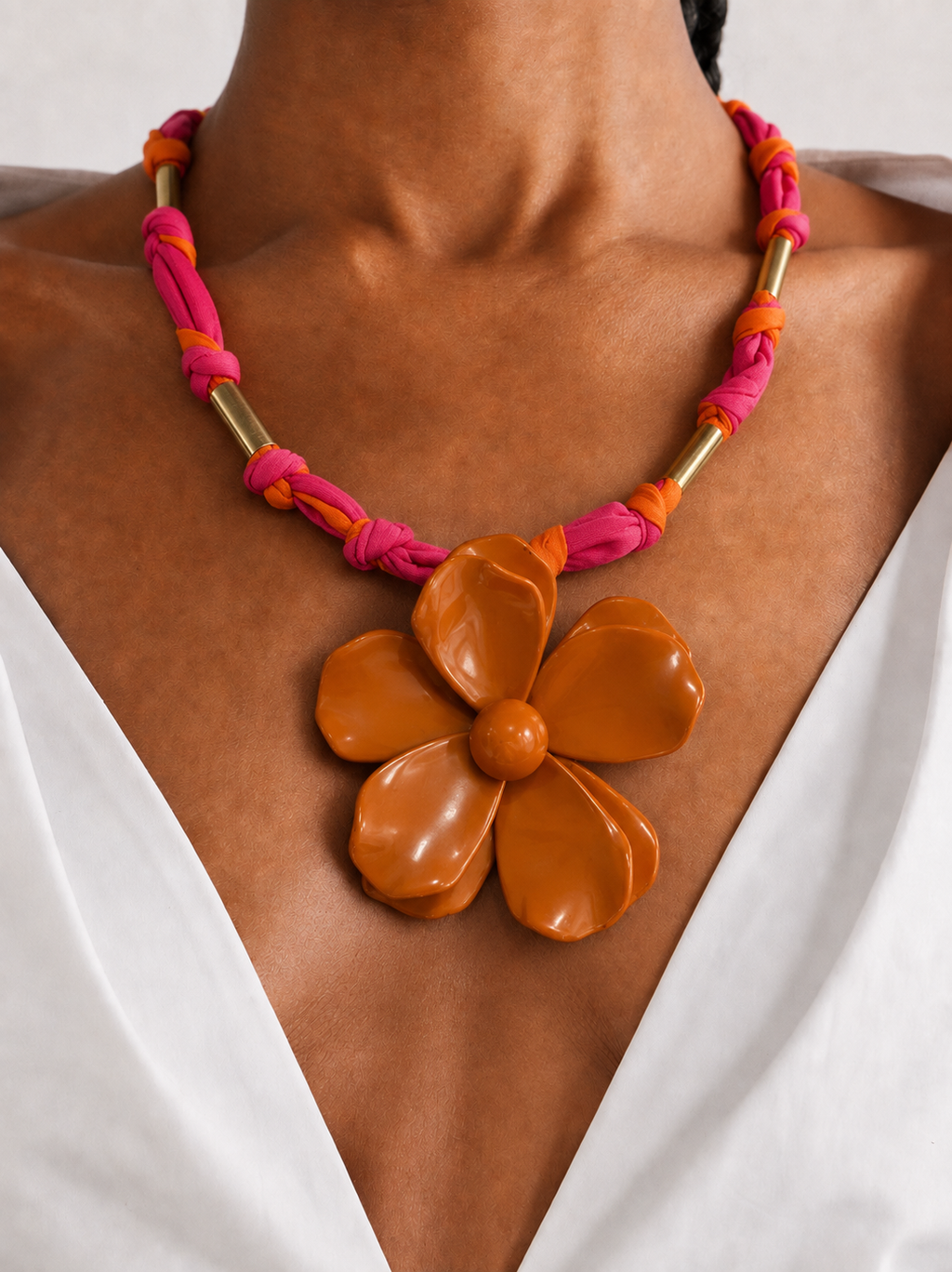 Bold Flower Pendant Necklace – Sol Rosa